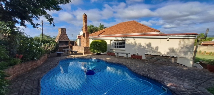 4 Bedroom Property for Sale in Van Riebeeck Hoogte Eastern Cape